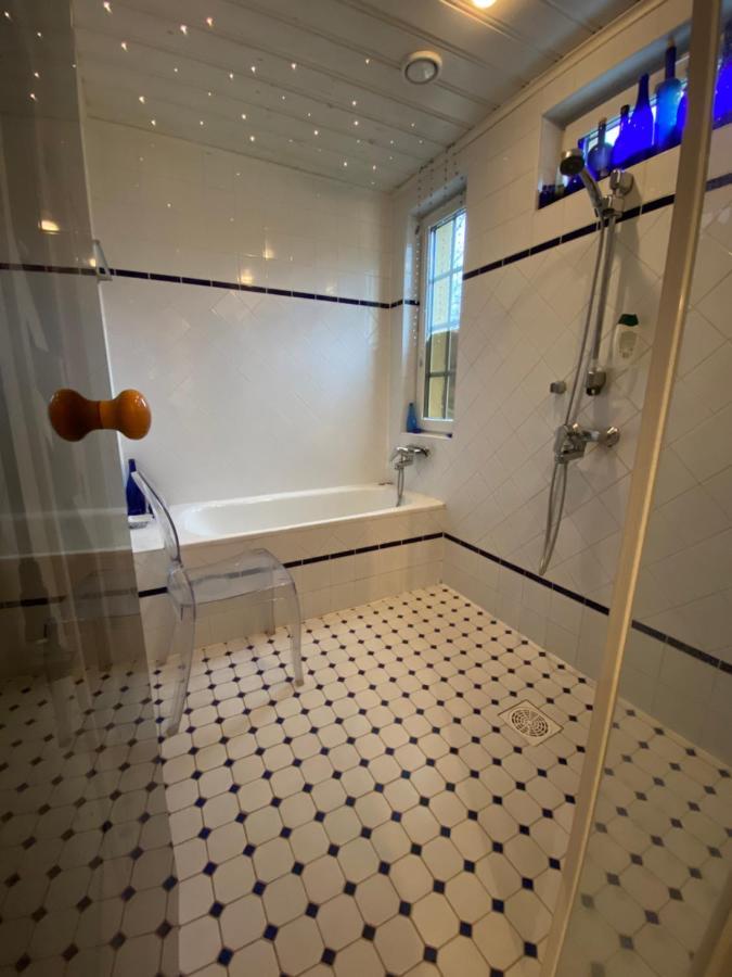 Room In Villa Emilia เอสโป ภายนอก รูปภาพ